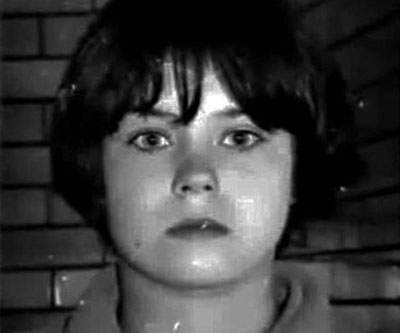 Mary-Bell-a-los-11-años-(YouTube) La niña Psicópata asesina.